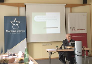 Святослав Андрианов на семинаре &quot;Европейская интеграционная политика и безопасность&quot;